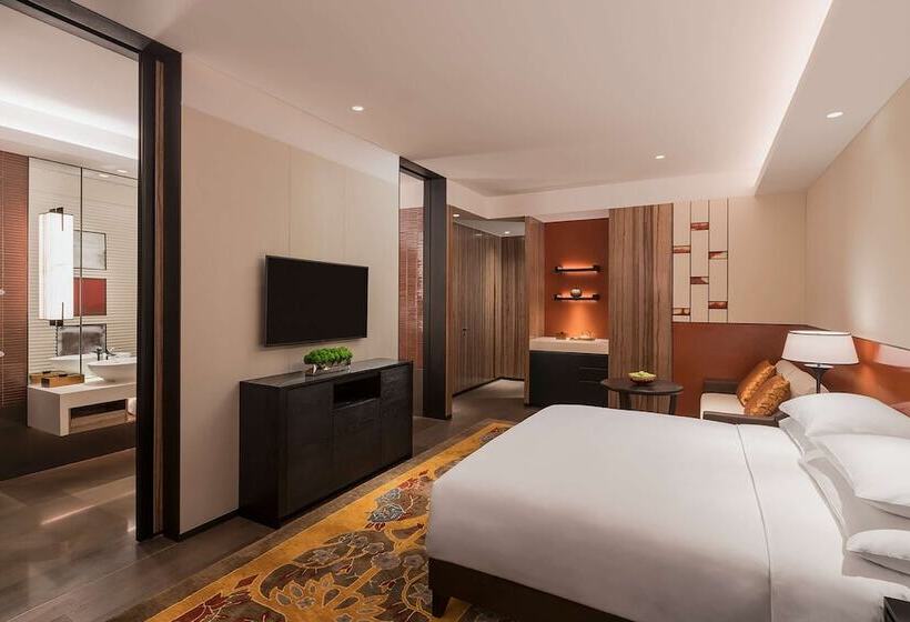 Номер Клуб, Grand Hyatt Changsha