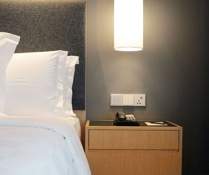 Номер Deluxe, Impiana Hotel Senai