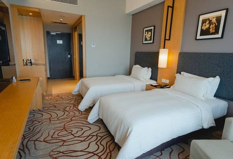 Номер Deluxe, Impiana Hotel Senai