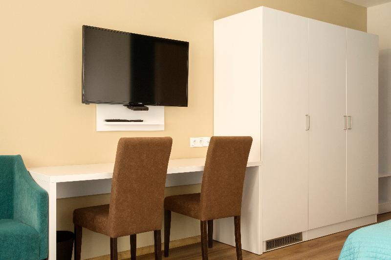 Номер Клуб, Impiana Hotel Senai