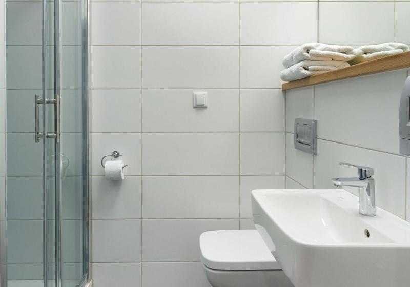 Номер Клуб, Impiana Hotel Senai