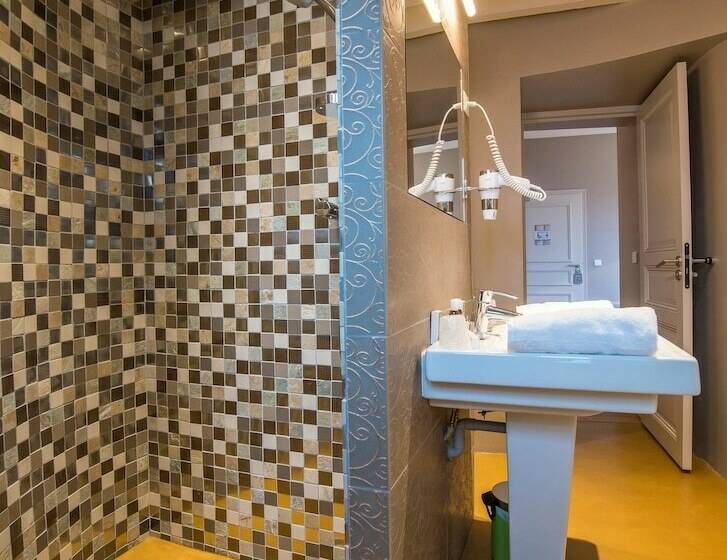 컴포트 룸, Château Du Bost   Teritoria