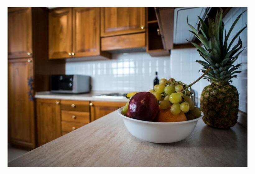 1 Bedroom Apartment Mountain View, Lido Resort