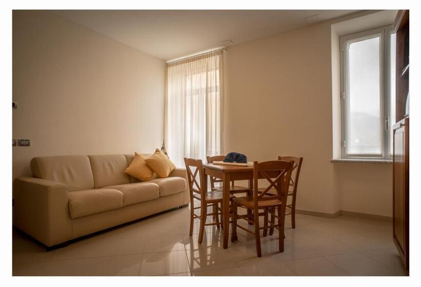 1 Bedroom Apartment Mountain View, Lido Resort