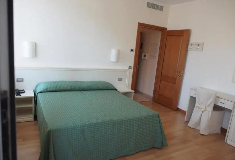 1 Bedroom Apartment Mountain View, Lido Resort