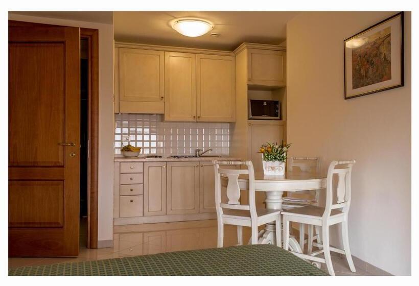 海の見えるスタンダードスタジオ, Lido Resort