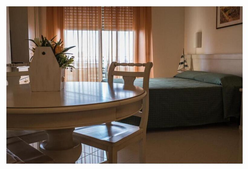 استودیوی استاندارد با چشم‌انداز دریا, Lido Resort