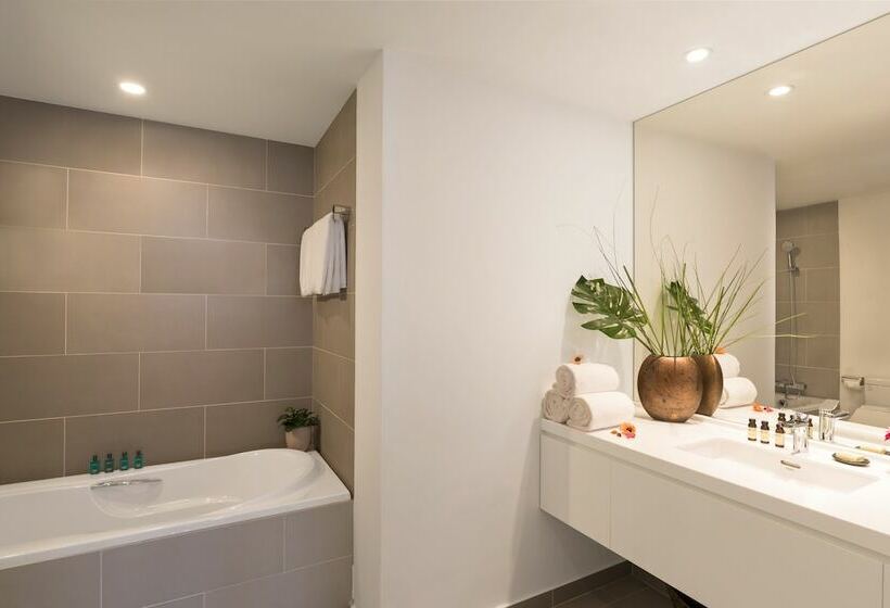 استودیو اجرایی, Somerset West Point Hanoi