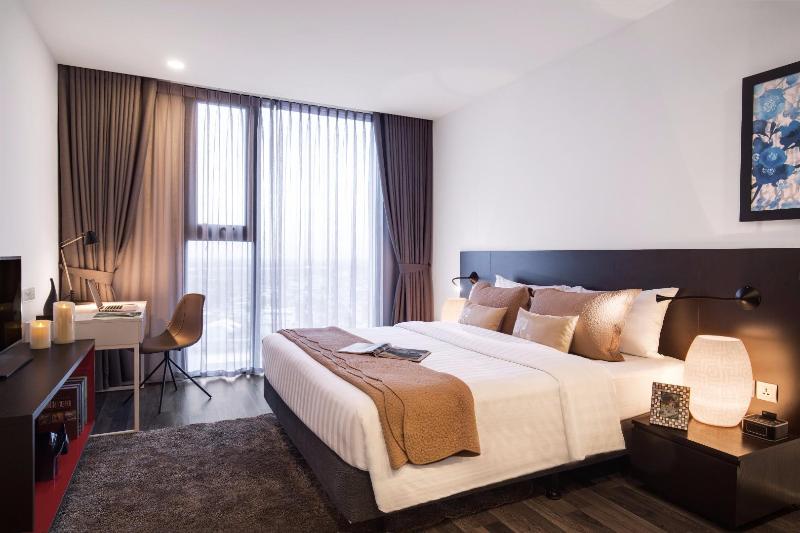 2 Bedroom Premium Apartment, Somerset West Point Hanoi