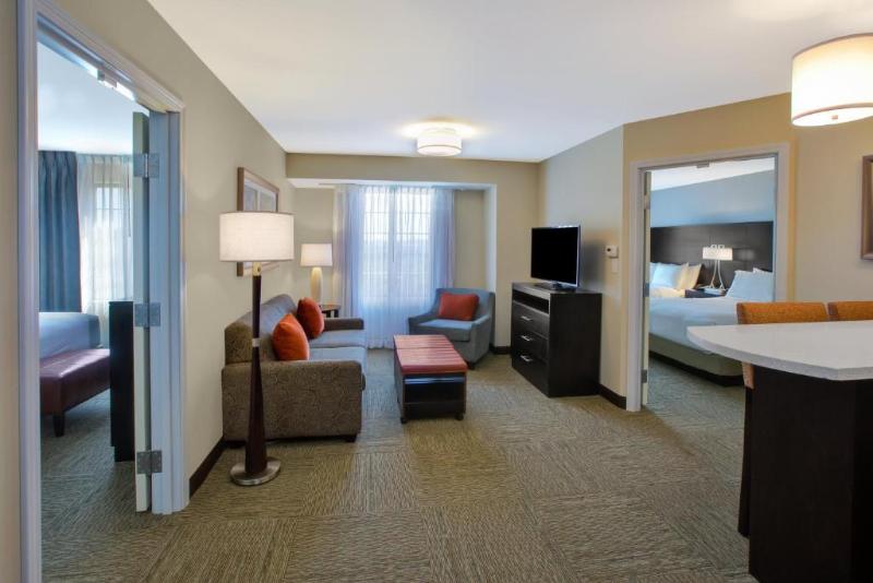 Люкс 2 Спальни, Staybridge Suites   Benton Harbor St. Joseph, An Ihg