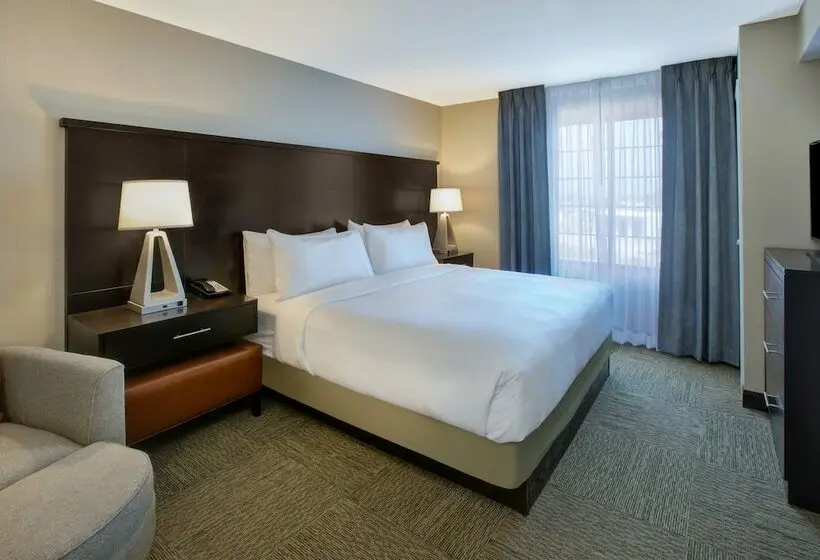 身障者適用スイートルーム, Staybridge Suites Benton Harbor St. Joseph, An Ihg