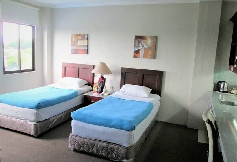 豪华房间, Stonestown Suites