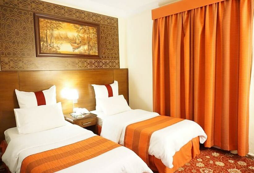 اتاق لوکس یک تخته, Petra By Night