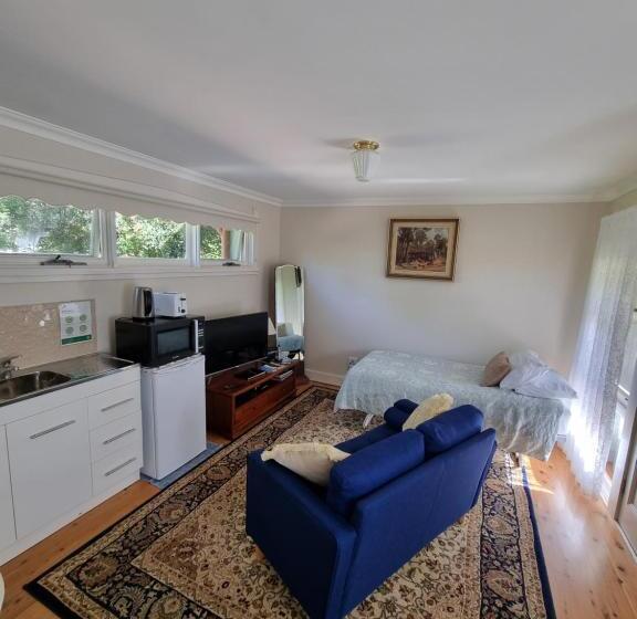 스탠다드 스튜디오 정원 전망, Shelton Lea