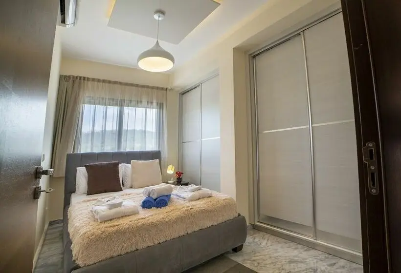 デラックススイート, Latchi Escape Hotel & Suites