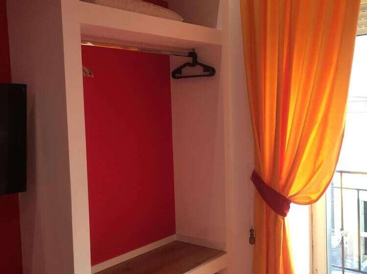 اتاق استاندارد سه نفره, Affittacamere B&b Grande Archivio Napoli