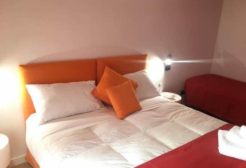 اتاق استاندارد سه نفره, Affittacamere B&b Grande Archivio Napoli