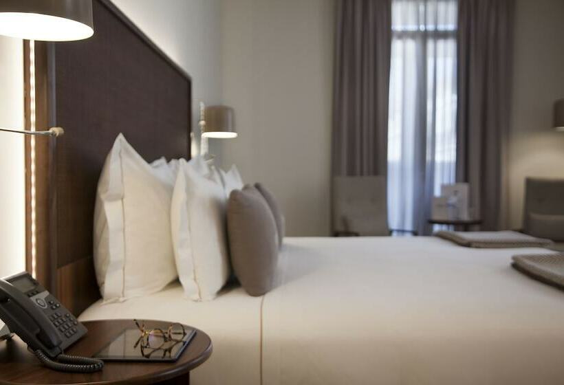 Quarto superior, Corpo Santo Lisbon Historical