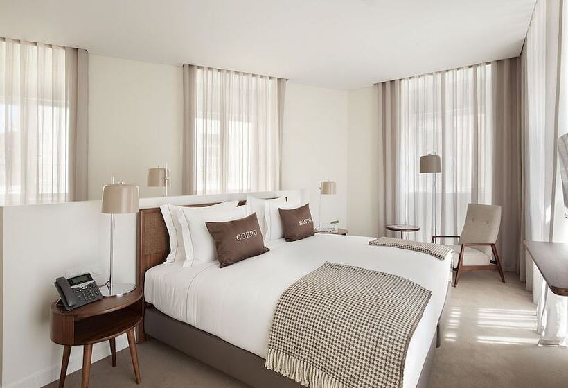 주니어 스위트, Corpo Santo Lisbon Historical