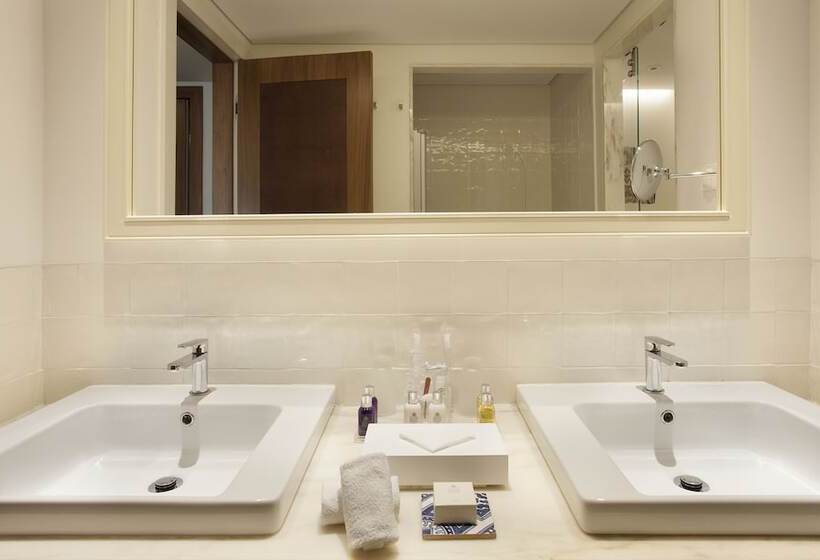 수피리어 패밀리 룸, Corpo Santo Lisbon Historical