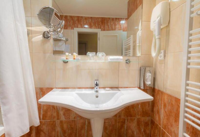 غرفة فردية  مطلة على الحديقة, Ensana Centrální Lázně   Maria Spa