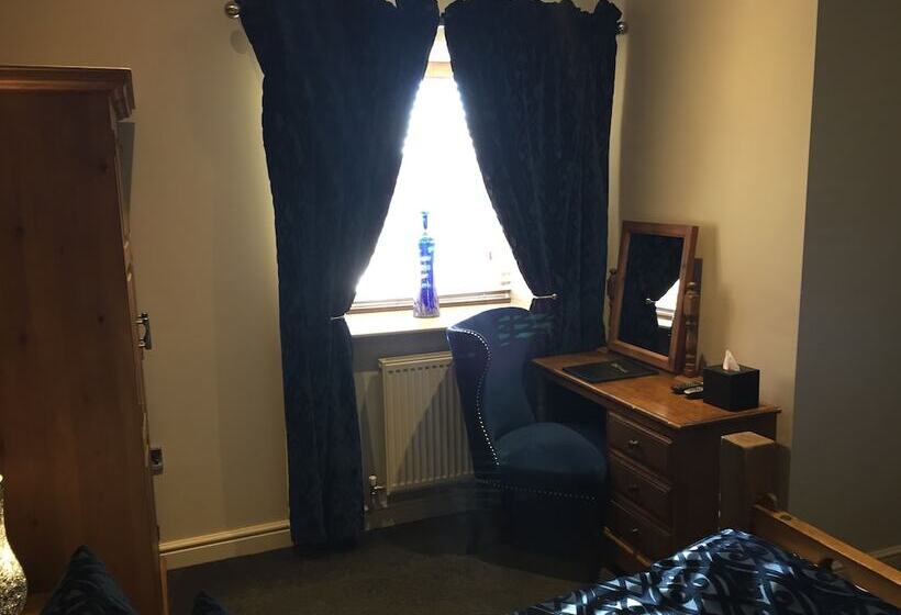 Номер Стандарт, The Peacock