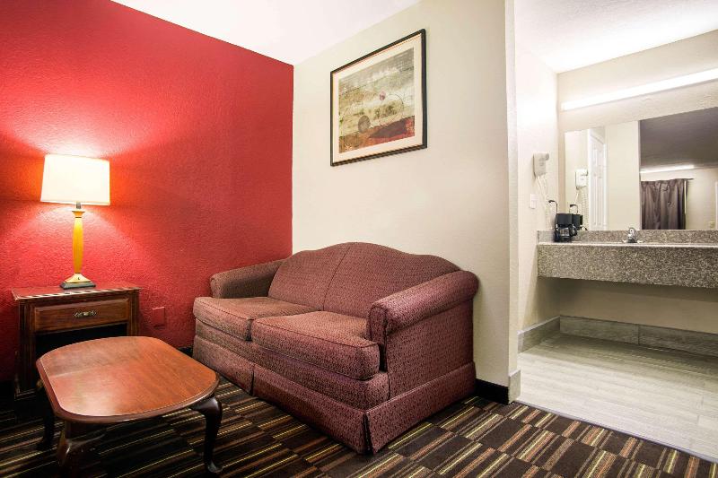 豪华套房, La Trinidad Pension House