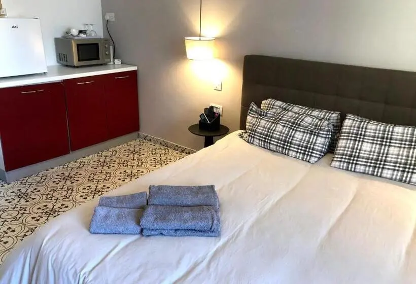 اتاق استاندارد با تخت بزرگ, Lh Sliema