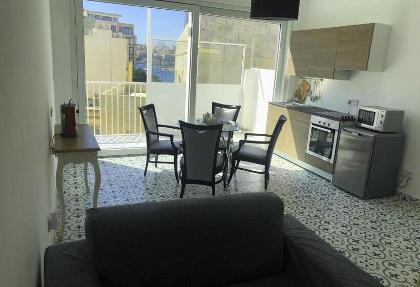 Standard Studio Terrace, Lh Sliema