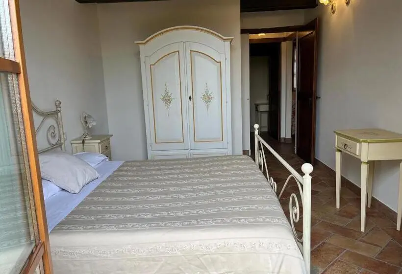 Huoneisto 3 Makuuhuonetta, Valle Del Metauro Country House