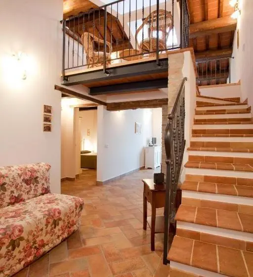 Sviitti, Valle Del Metauro Country House