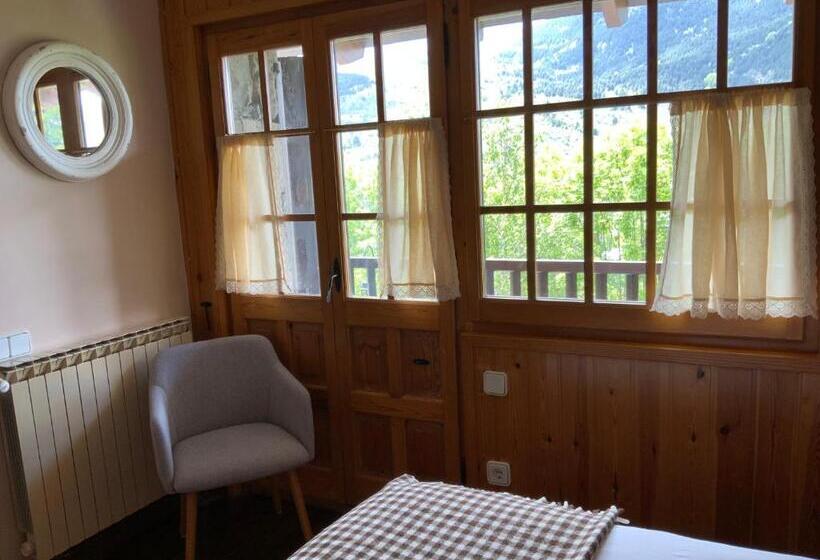 Quarto standart com varanda, El Xalet De Taüll Hotel Rural