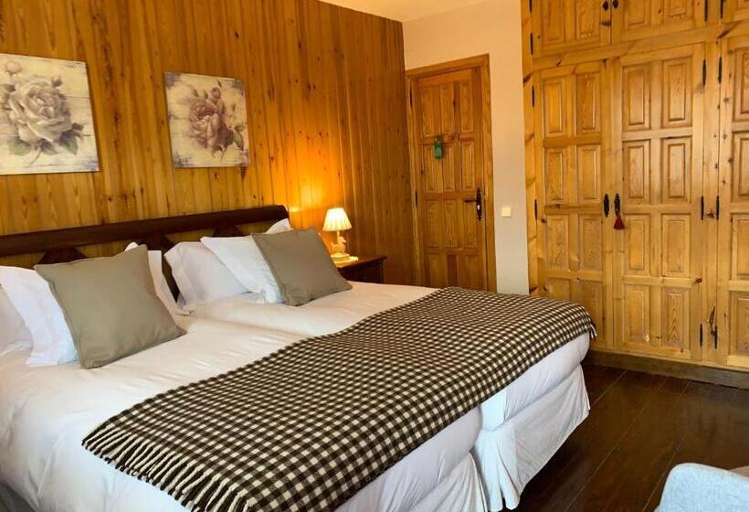 Номер Стандарт с Балконом, El Xalet De Taüll Hotel Rural