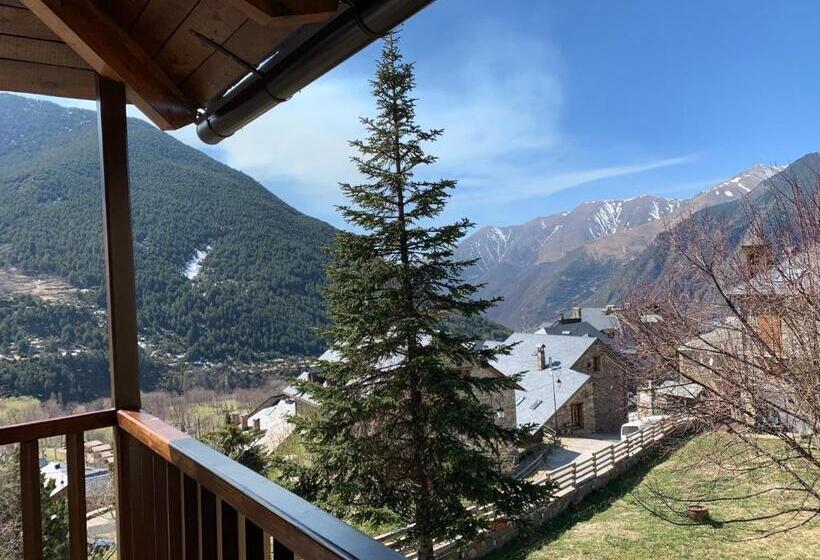 Номер Стандарт с Балконом, El Xalet De Taüll Hotel Rural