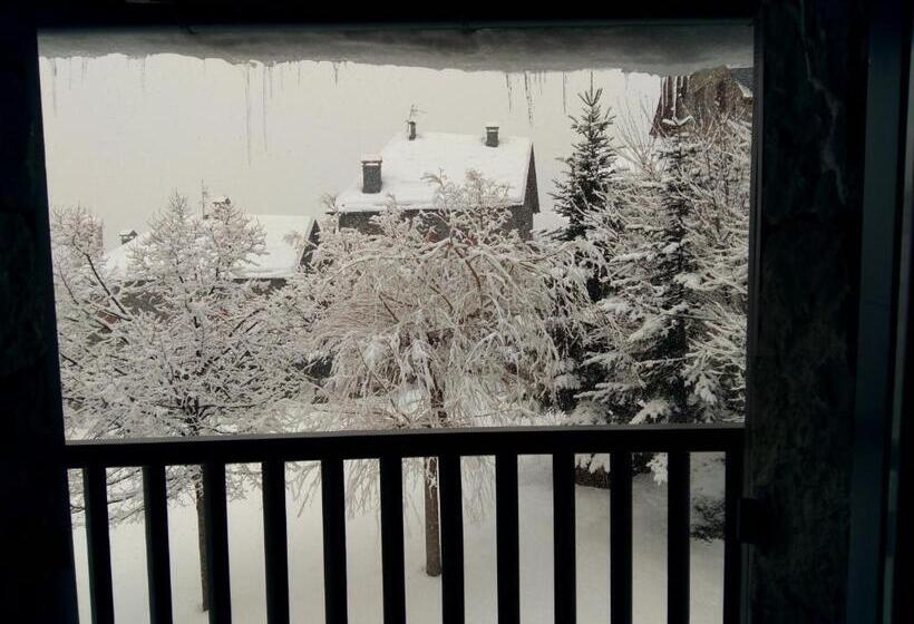 标准间带阳台, El Xalet De Taüll Hotel Rural