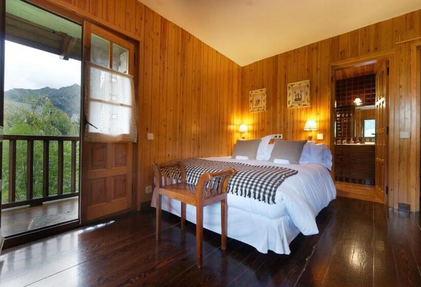 Номер Стандарт с Балконом, El Xalet De Taüll Hotel Rural