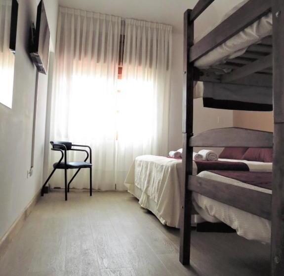 غرفة قياسية رباعية, Casa Piedra