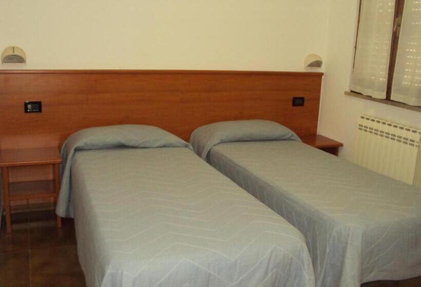 标准单人间, Fontanella