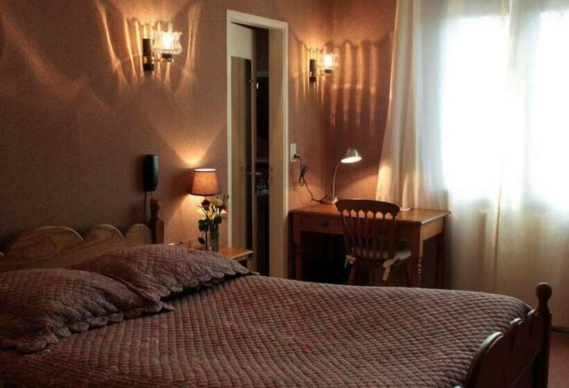 Номер Superior, Logis Hôtel Et Restaurant La Bombardière