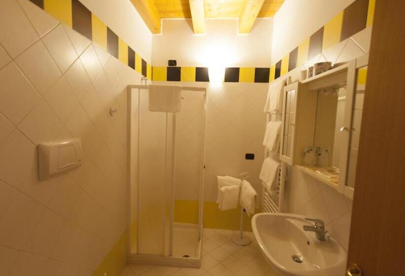 اتاق استاندارد سه نفره, Locanda Veneta