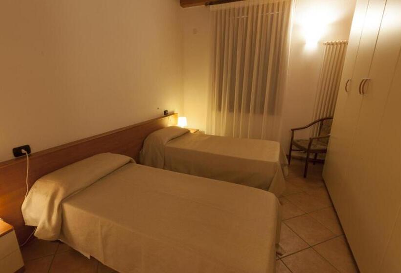 اتاق استاندارد چهار تخته, Locanda Veneta