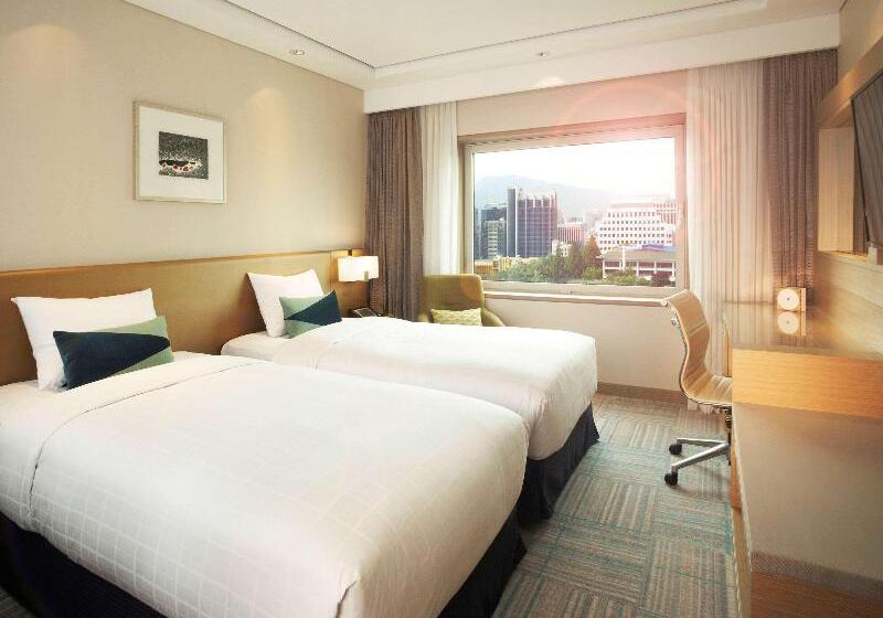 디럭스 룸, Maikhao Palm Beach Resort Sha Plus