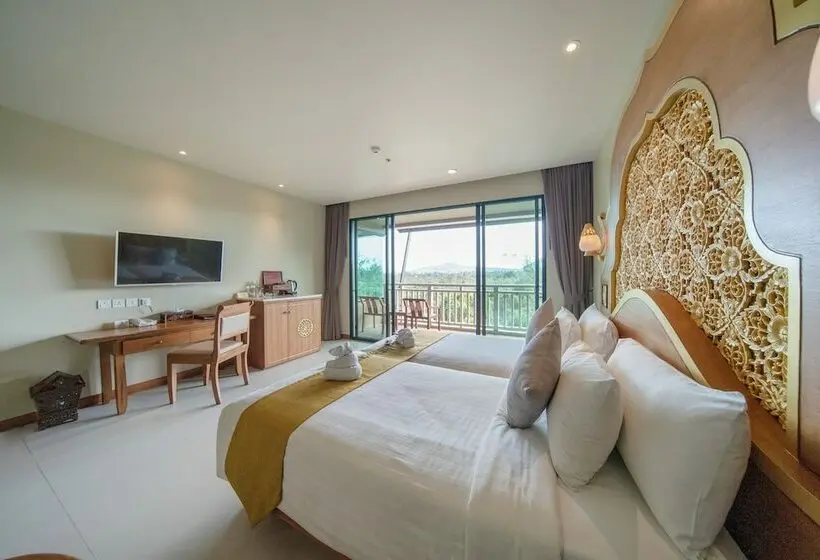 اتاق لوکس, Maikhao Palm Beach Resort Sha Plus