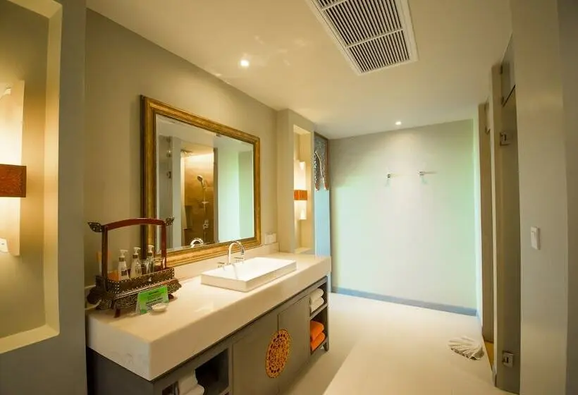 اتاق لوکس با چشمانداز دریا, Maikhao Palm Beach Resort Sha Plus