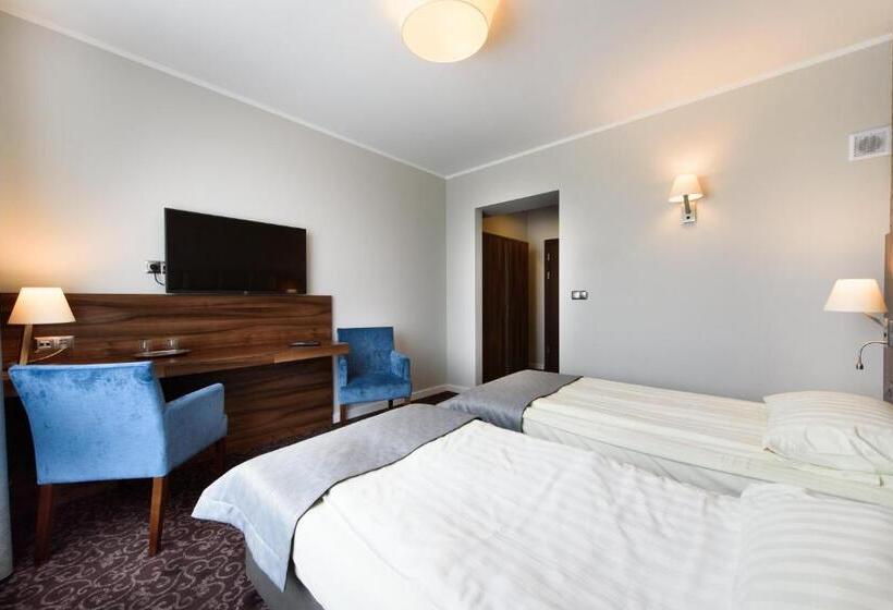 디럭스 룸, Nowy Dwór