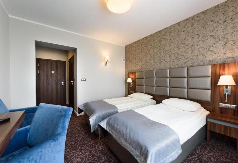 디럭스 룸, Nowy Dwór