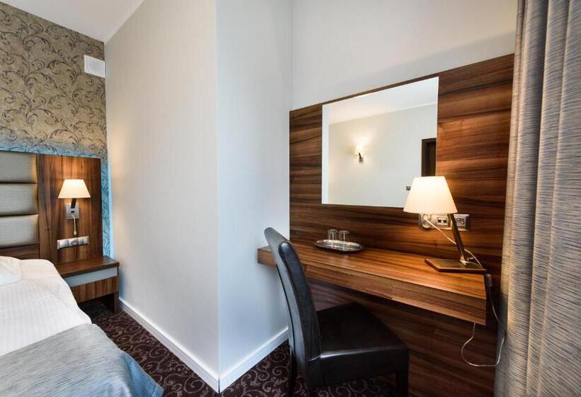 침실 1개 디럭스 아파트, Nowy Dwór