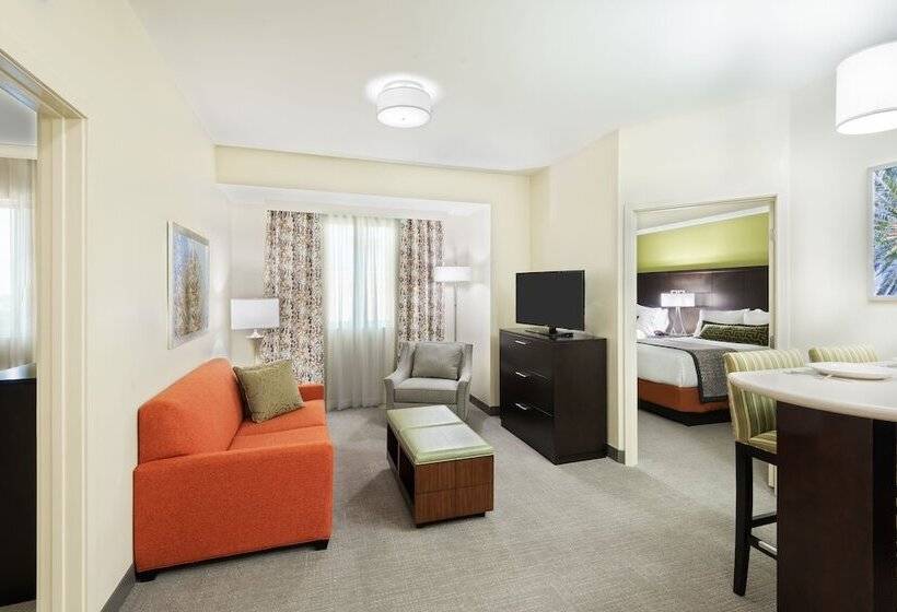 Люкс 2 Спальни, Staybridge Suites   Miami International Airport, An Ihg