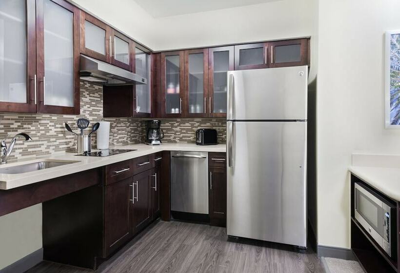 Люкс, Staybridge Suites   Miami International Airport, An Ihg