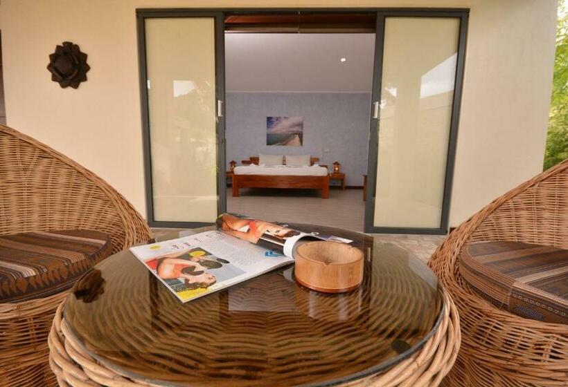 إستوديو قياسى, Munting Paraiso